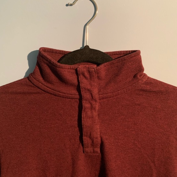 Banana Republic Pull-Over - Picture 3 of 4